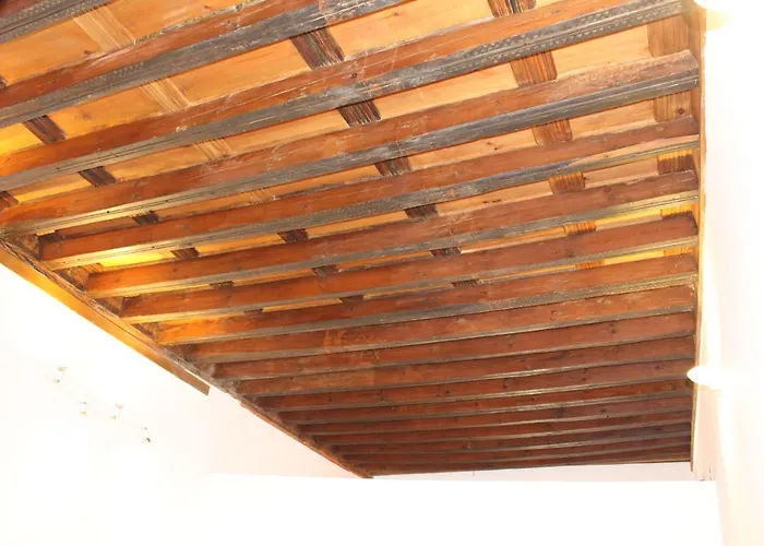 La Casa Toledana Estudio - Patio y Artesonado